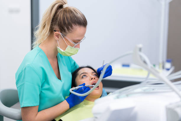 Best Walk-In Emergency Dental Services in Davenport, IA